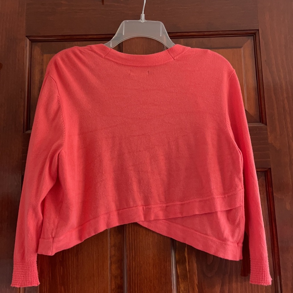 Coral Cropped Sweater - Picture 2 of 4